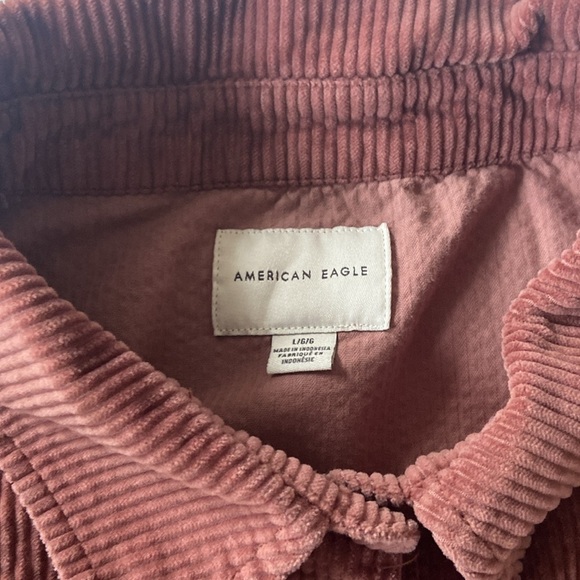 EUC AE Corduroy Cropped Button Up Shirt - Picture 6 of 7